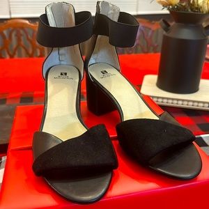 ⭐️All Black White Mountain Ankle Strap Square heel Sandal -BRAND NEW- No Box⭐️